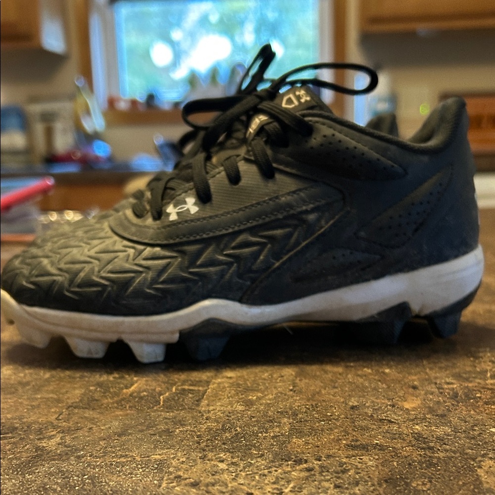 Under Armour Kids Black and White Baseball Cleats